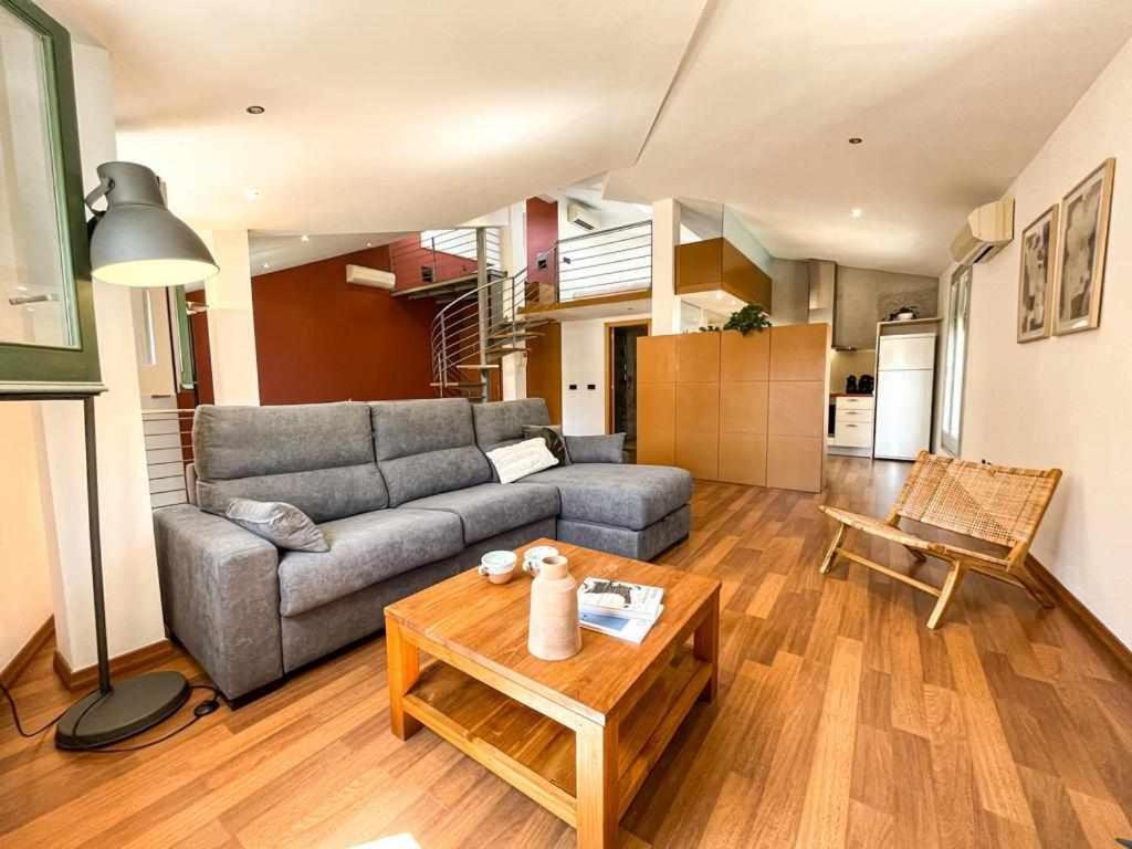 Apartmán Loft Cort Reial Atico In The Heart Of The Old Town Girona Exteriér fotografie